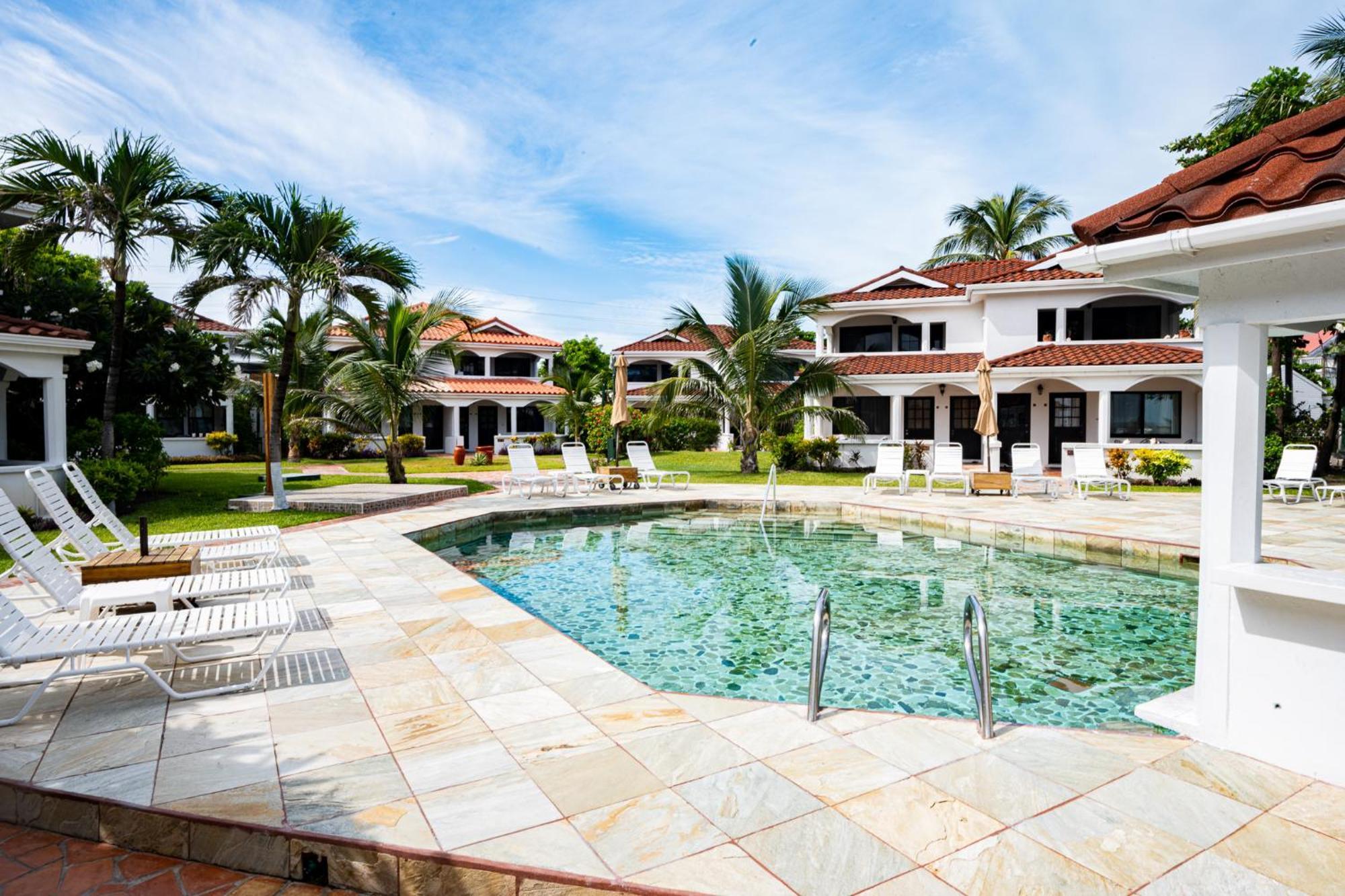 Isla Bonita Yacht Club Hotel San Pedro  Buitenkant foto