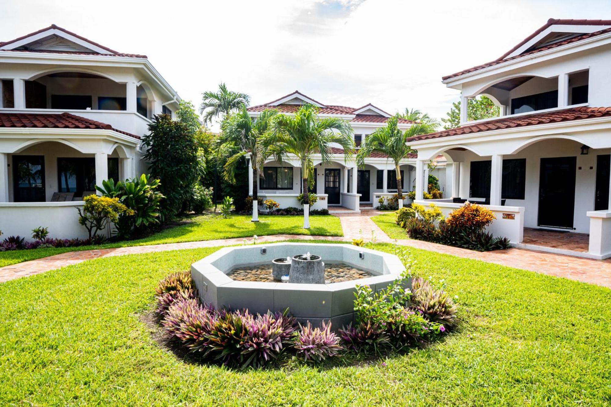 Isla Bonita Yacht Club Hotel San Pedro  Buitenkant foto